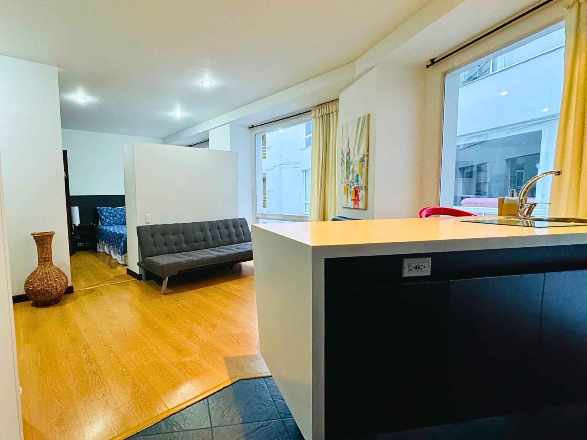 Hotel Aparta Suite Continental Bogotá Esterno foto